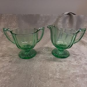 Vintage green uranium depression  glass set
